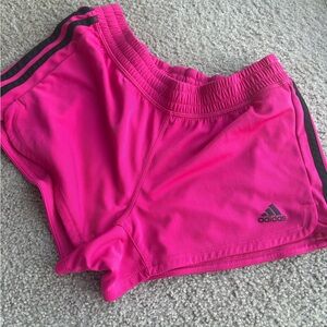 Adidas shorts 🩷